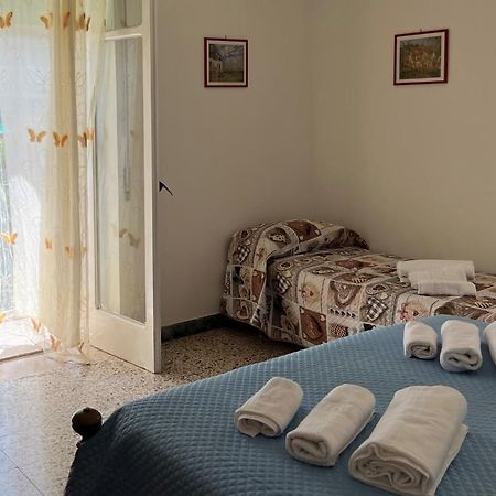 Appartamento Amelia A Mare Paola Esterno foto
