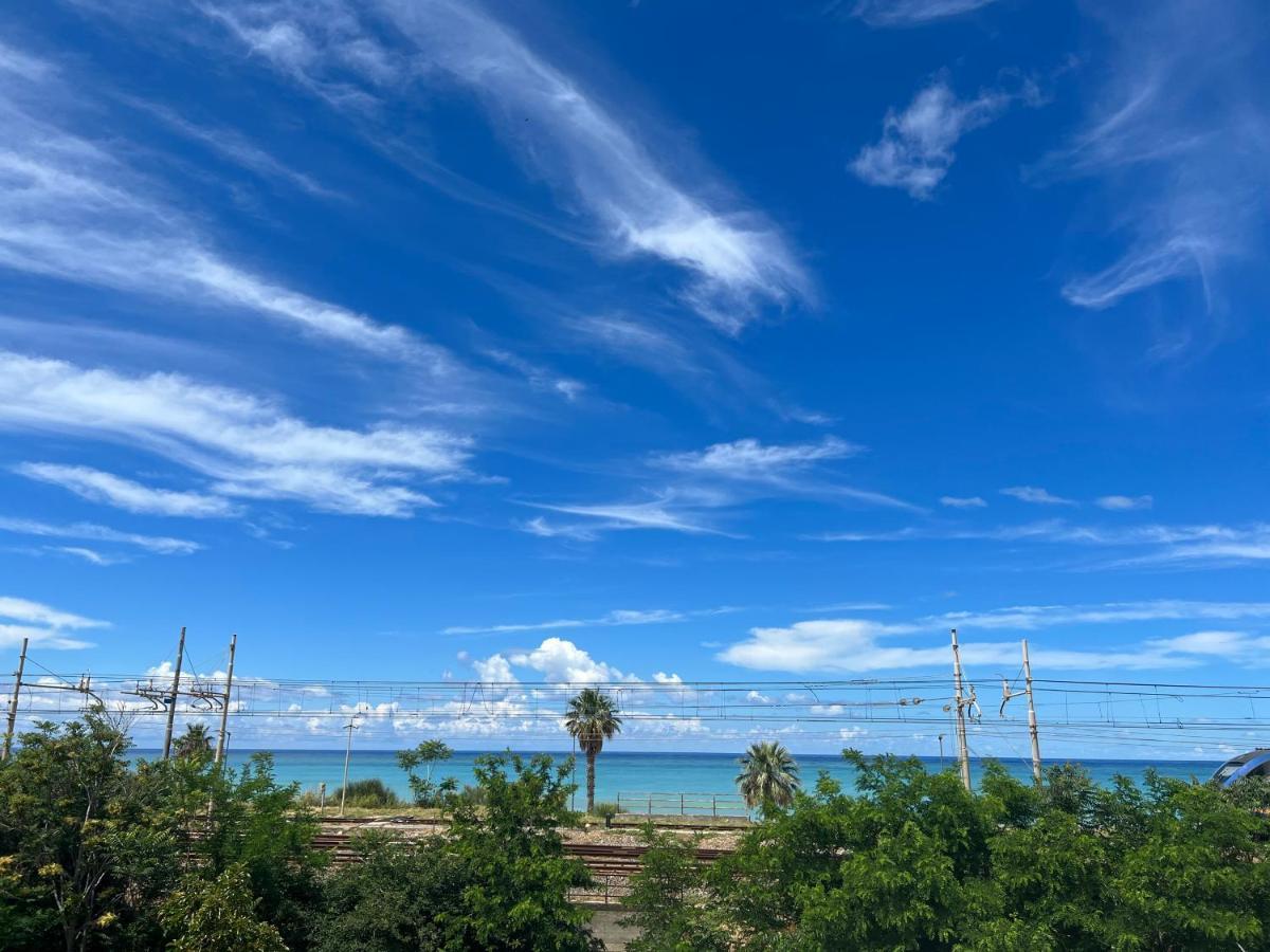 Appartamento Amelia A Mare Paola Esterno foto