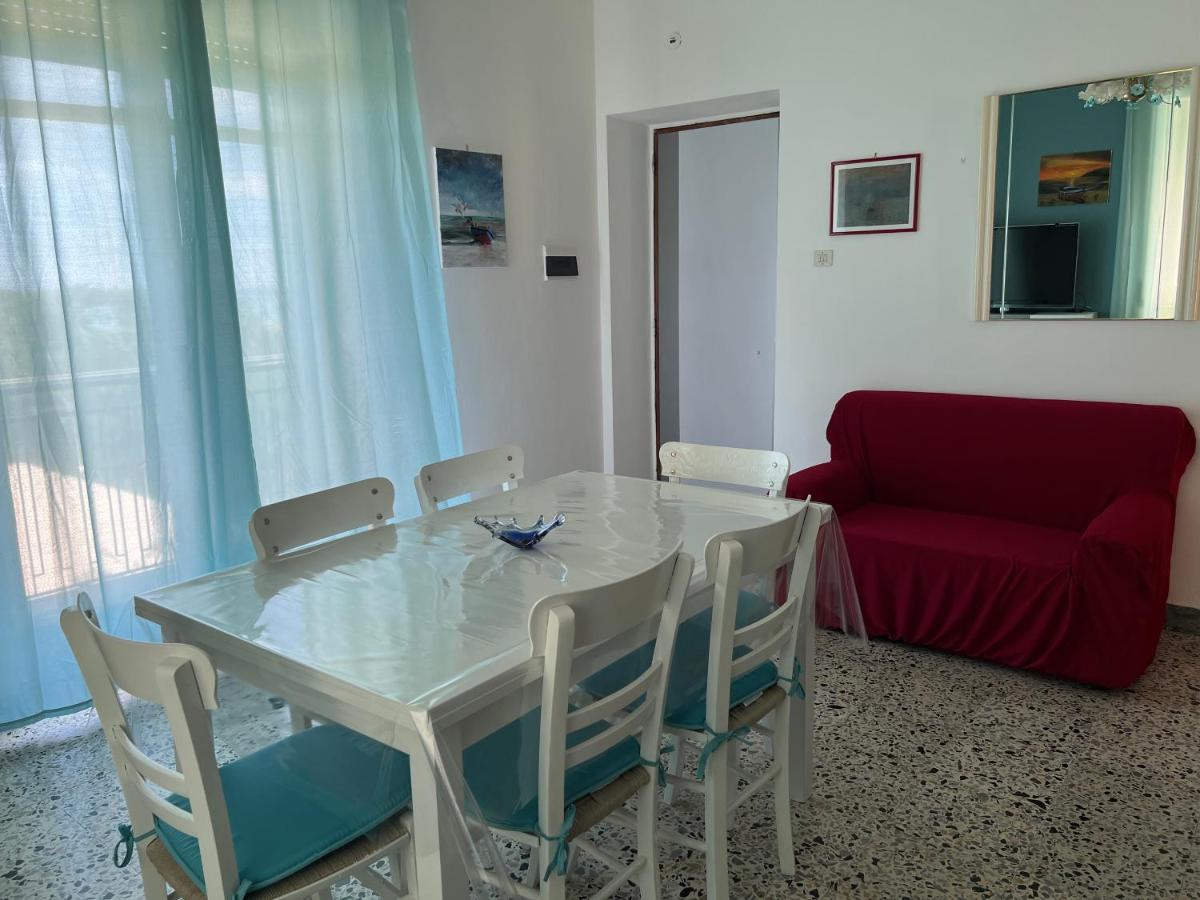 Appartamento Amelia A Mare Paola Esterno foto