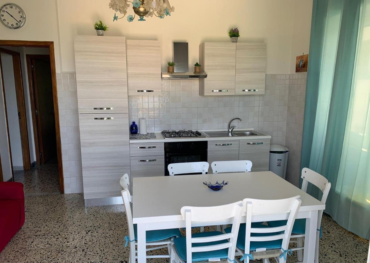 Appartamento Amelia A Mare Paola Esterno foto